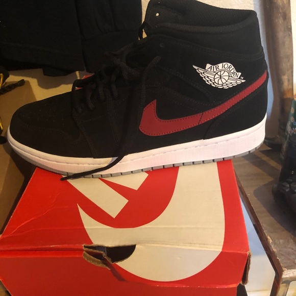 jordan mids mutli swoosh